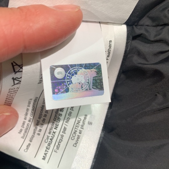 Canada Goose Wyndham Parka with Hood Trim - Picture 11 of 17